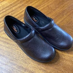 Safe Step clogs